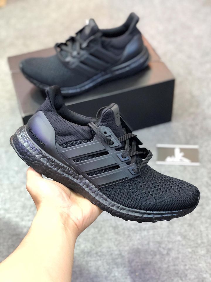 BB4677 - Ultra Boost 1.0 Triple Black