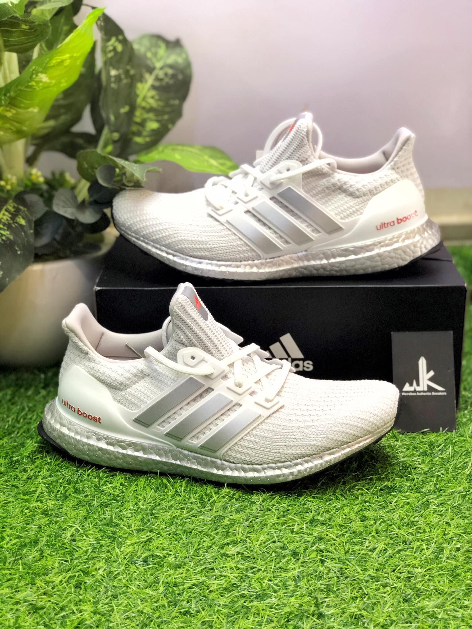  G55461 Ultraboost 4.0 DNA White Metallic 