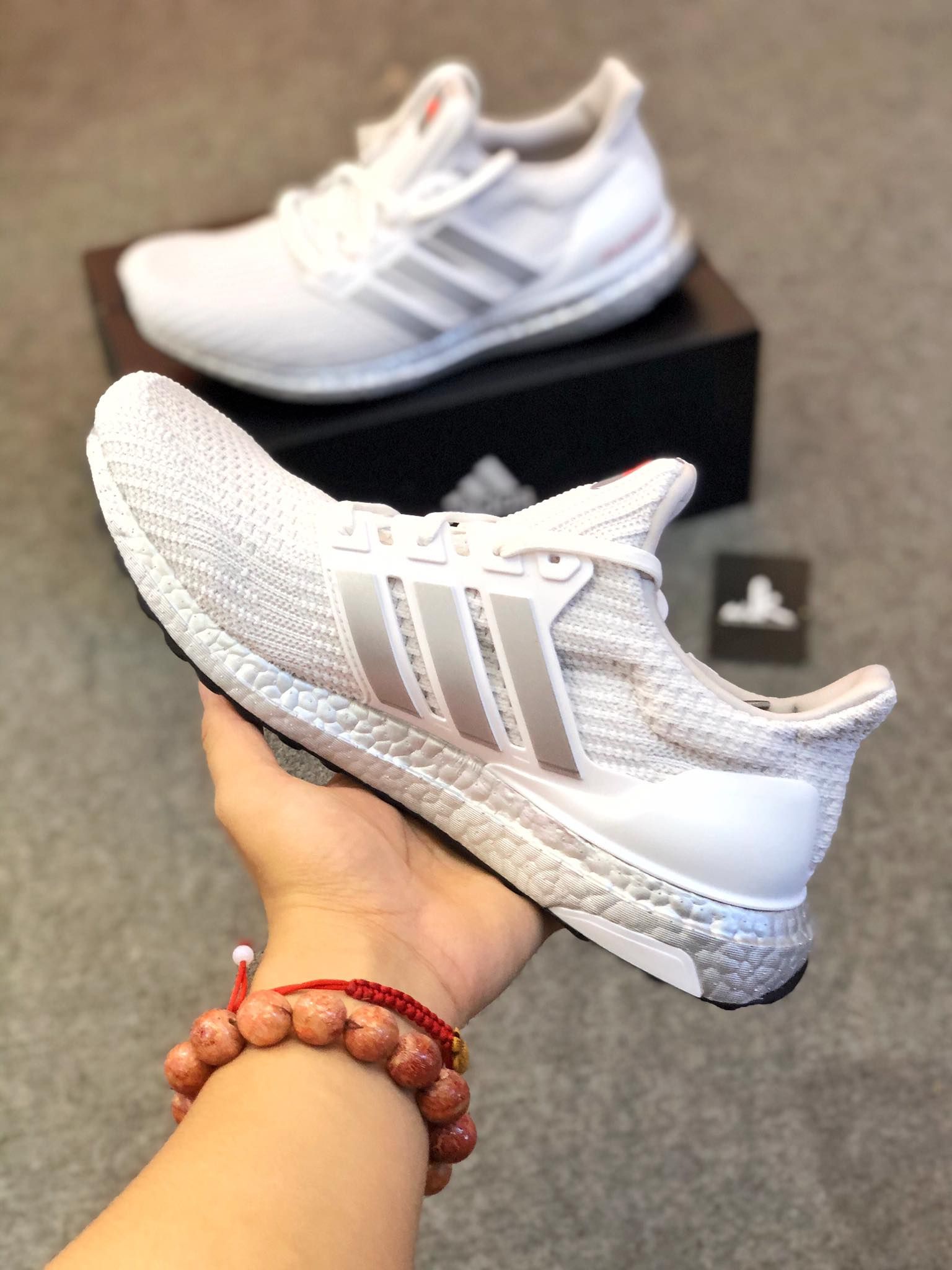 G55461 Ultraboost 4.0 DNA White Metallic