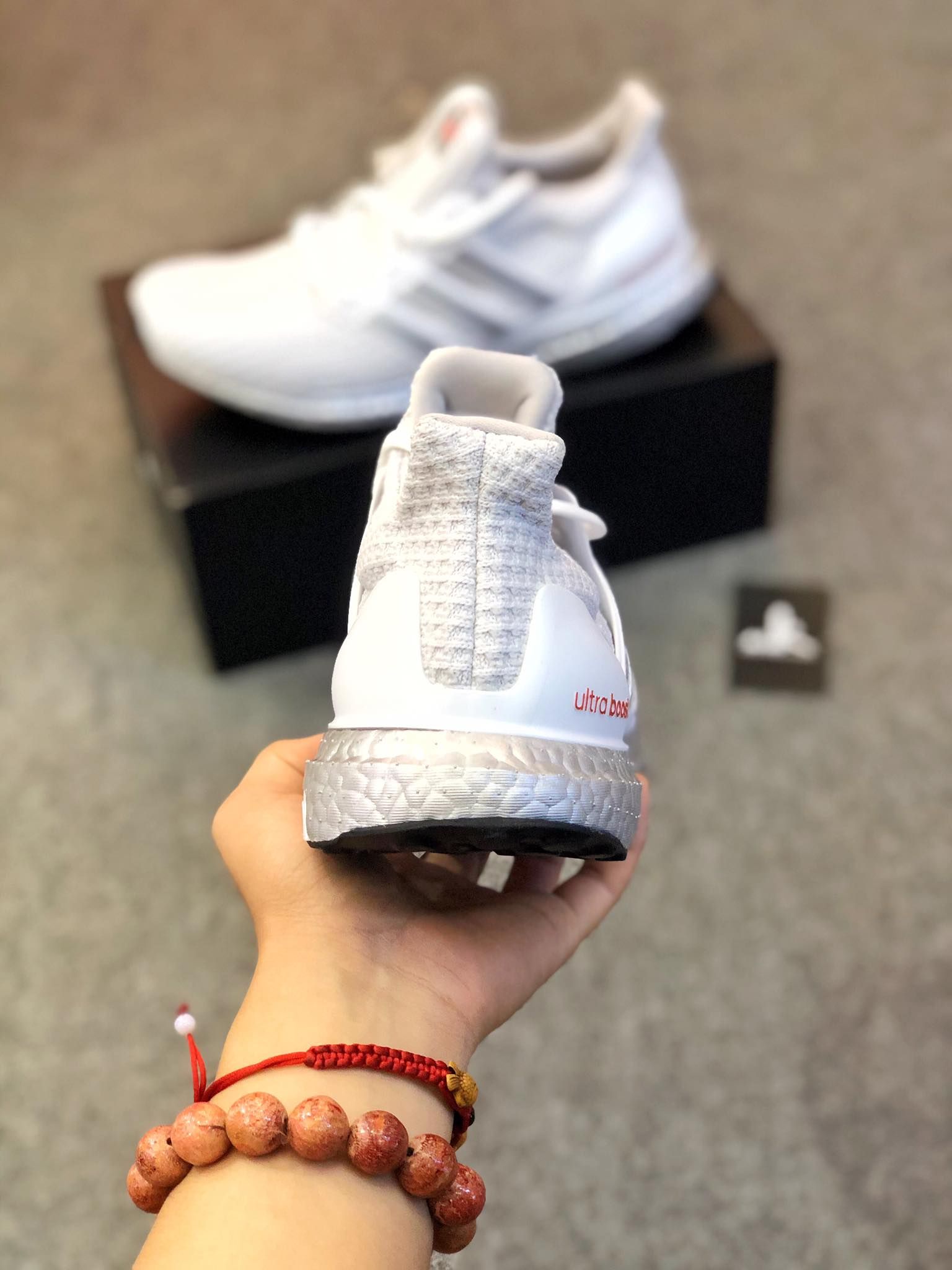 G55461 Ultraboost 4.0 DNA White Metallic
