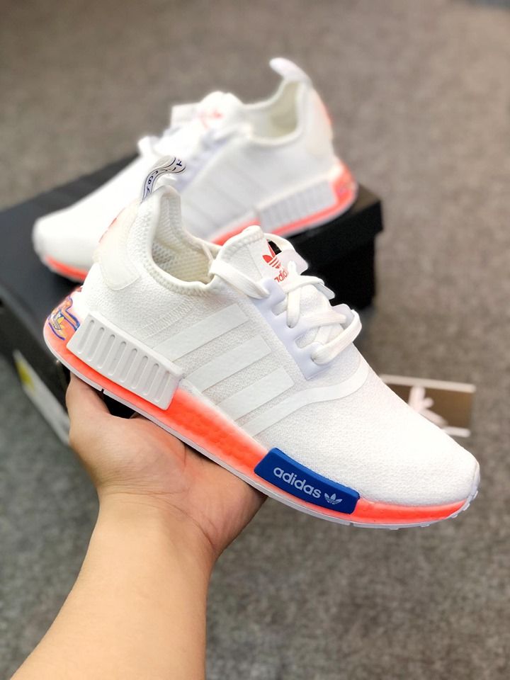  FV7852 - NMD R1 Cloud White Orange 