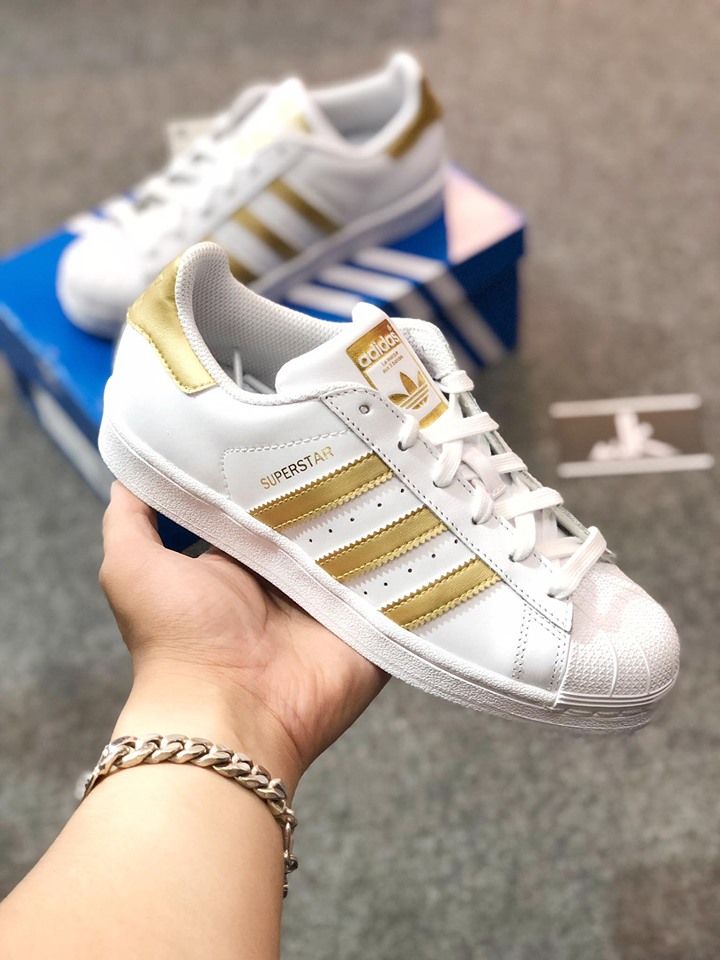  B39402 - Superstar Sọc Gold 