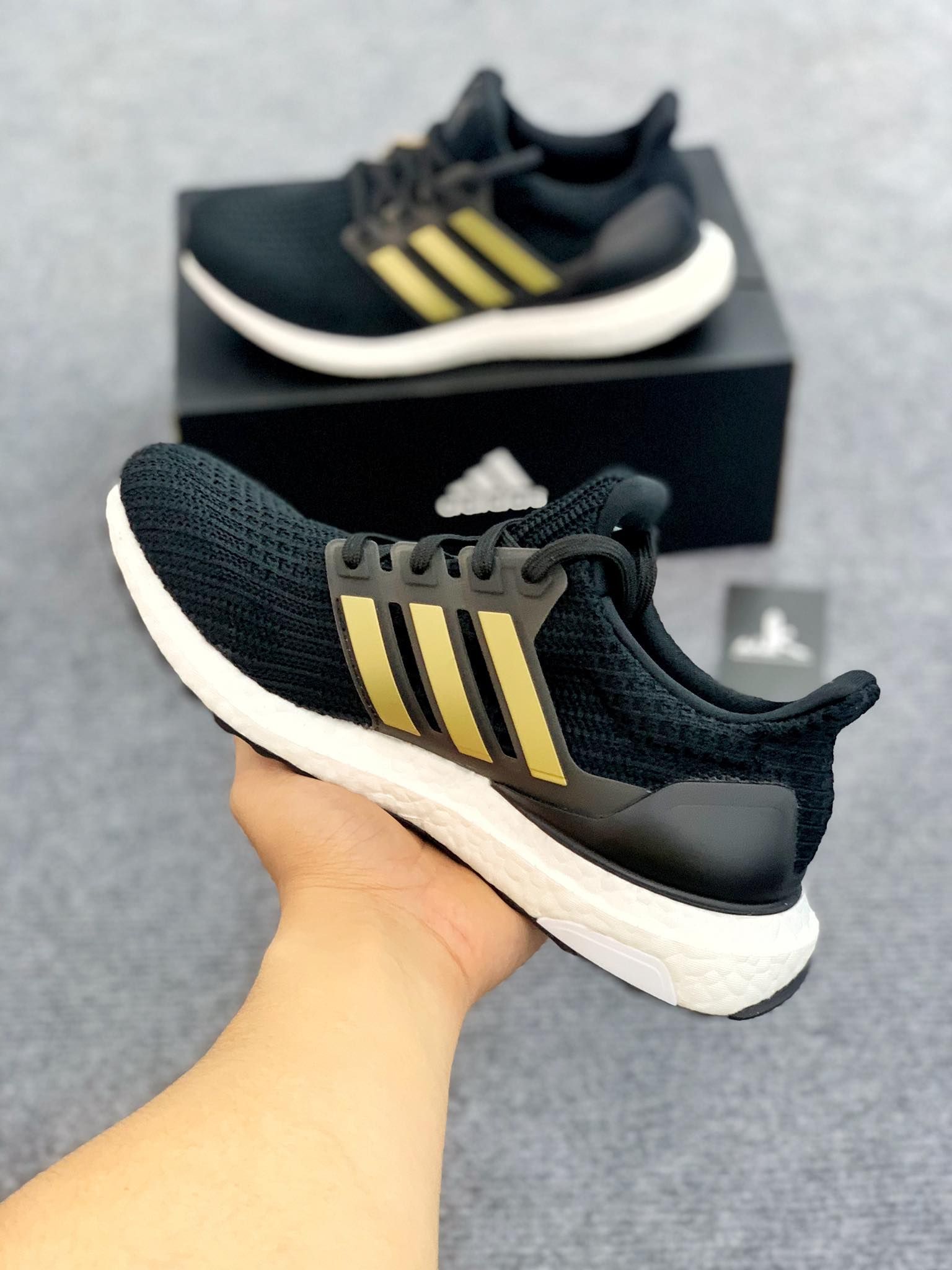  FY9316 Ultraboost 4.0 DNA Black Metallic Gold 