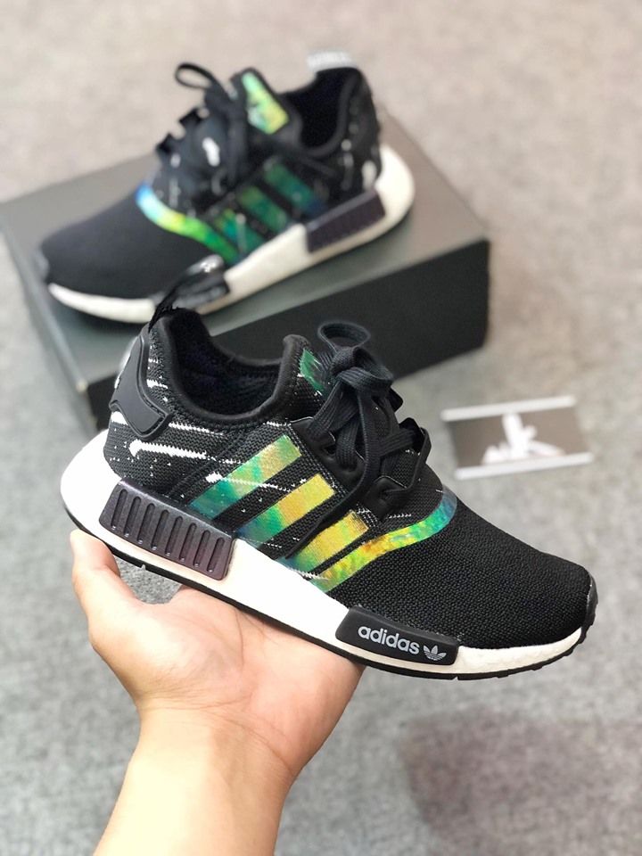  FW3331 - NMD R1 Black Metallic Green 