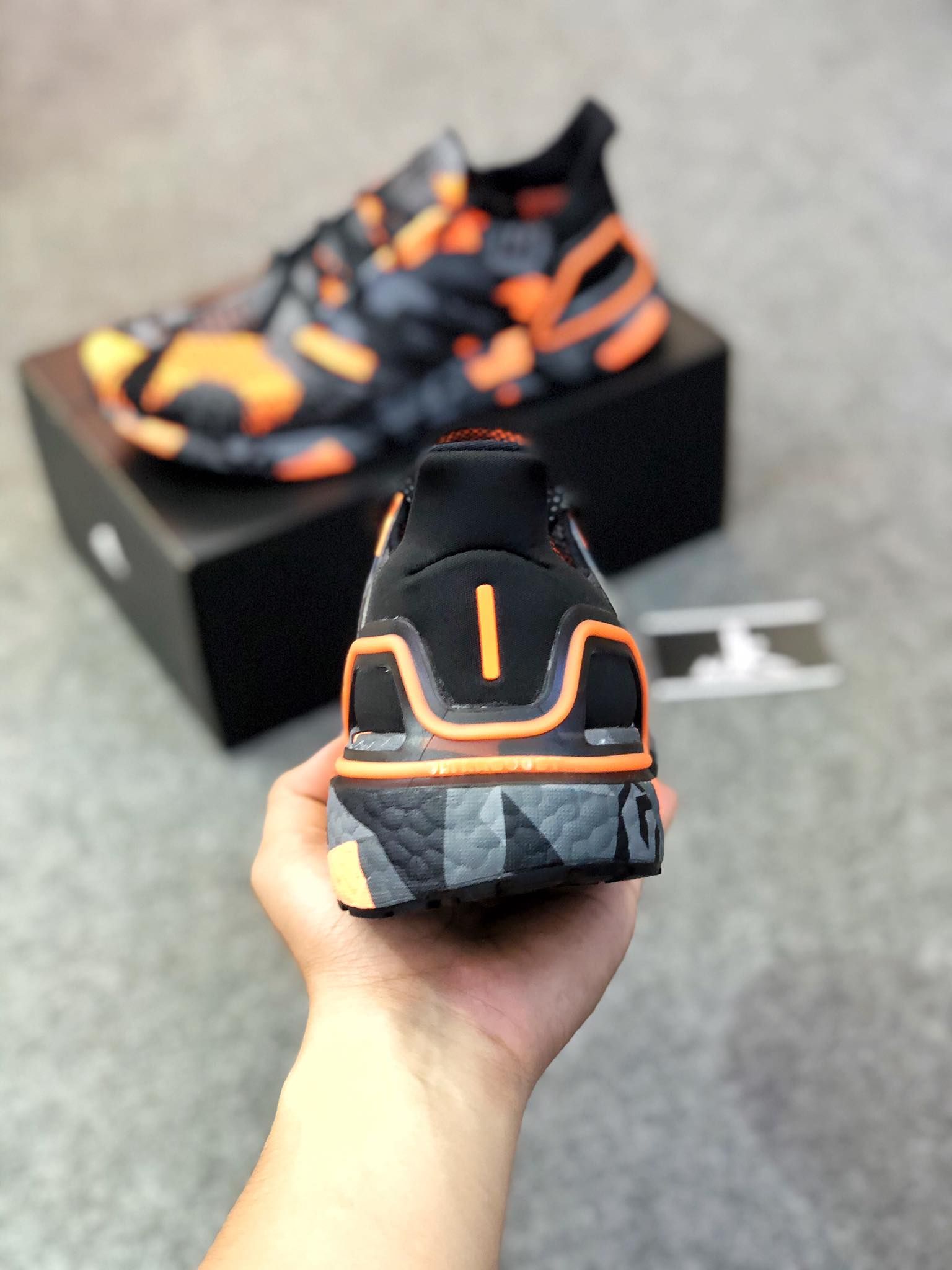 FV8330 - Ultraboost 20 Geometric Pack - Black Signal Orange