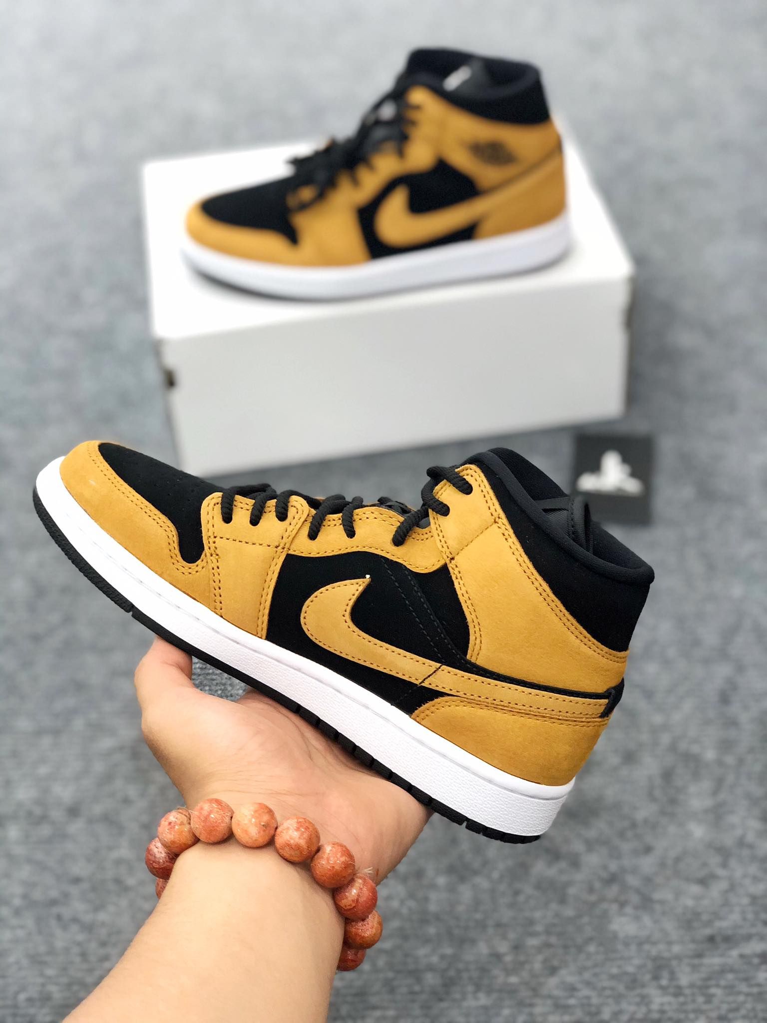 DB5453-700 Jordan 1 Mid Desert Ochre
