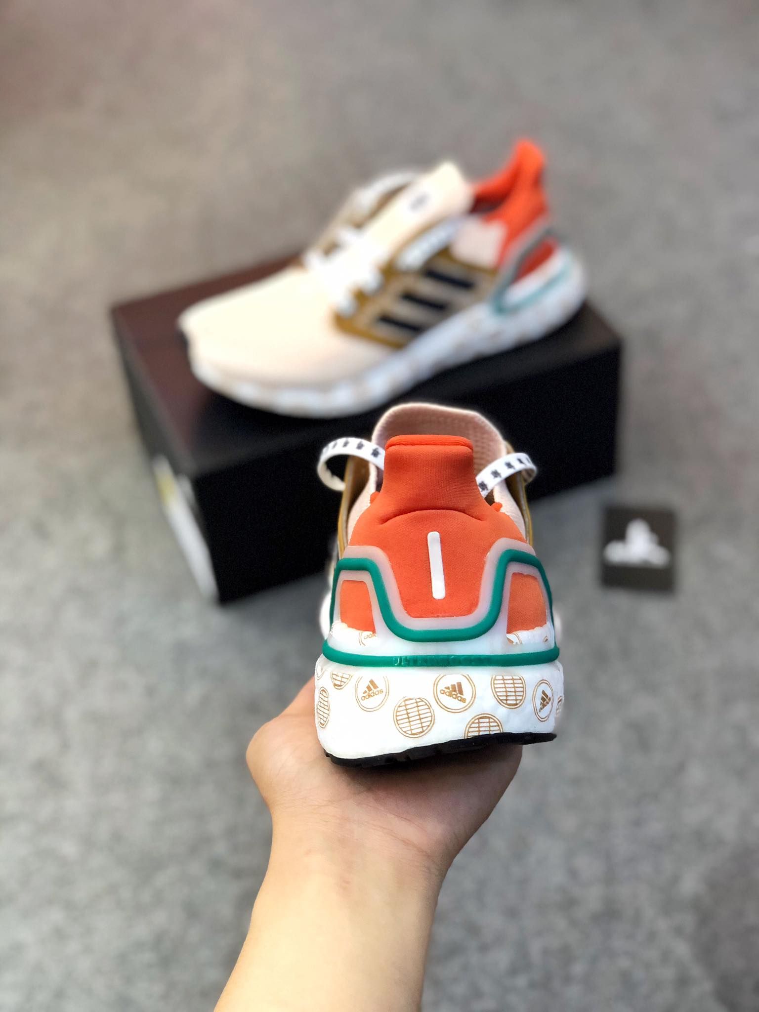  FX8888 Ultraboost 20 Glory Amber 