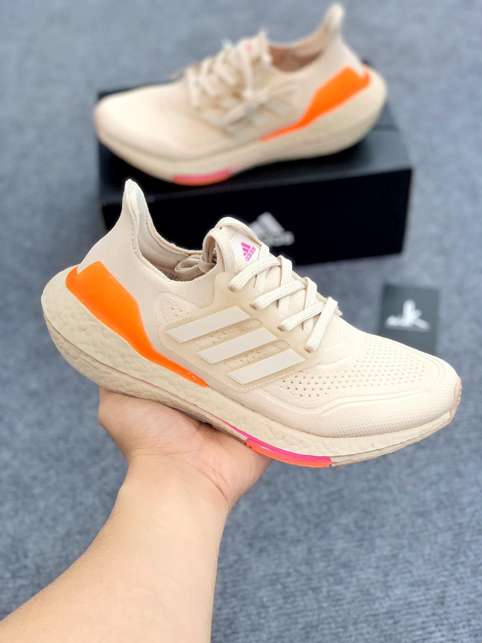FZ1919 Ultraboost 21'Halo Ivory Ultra Pop