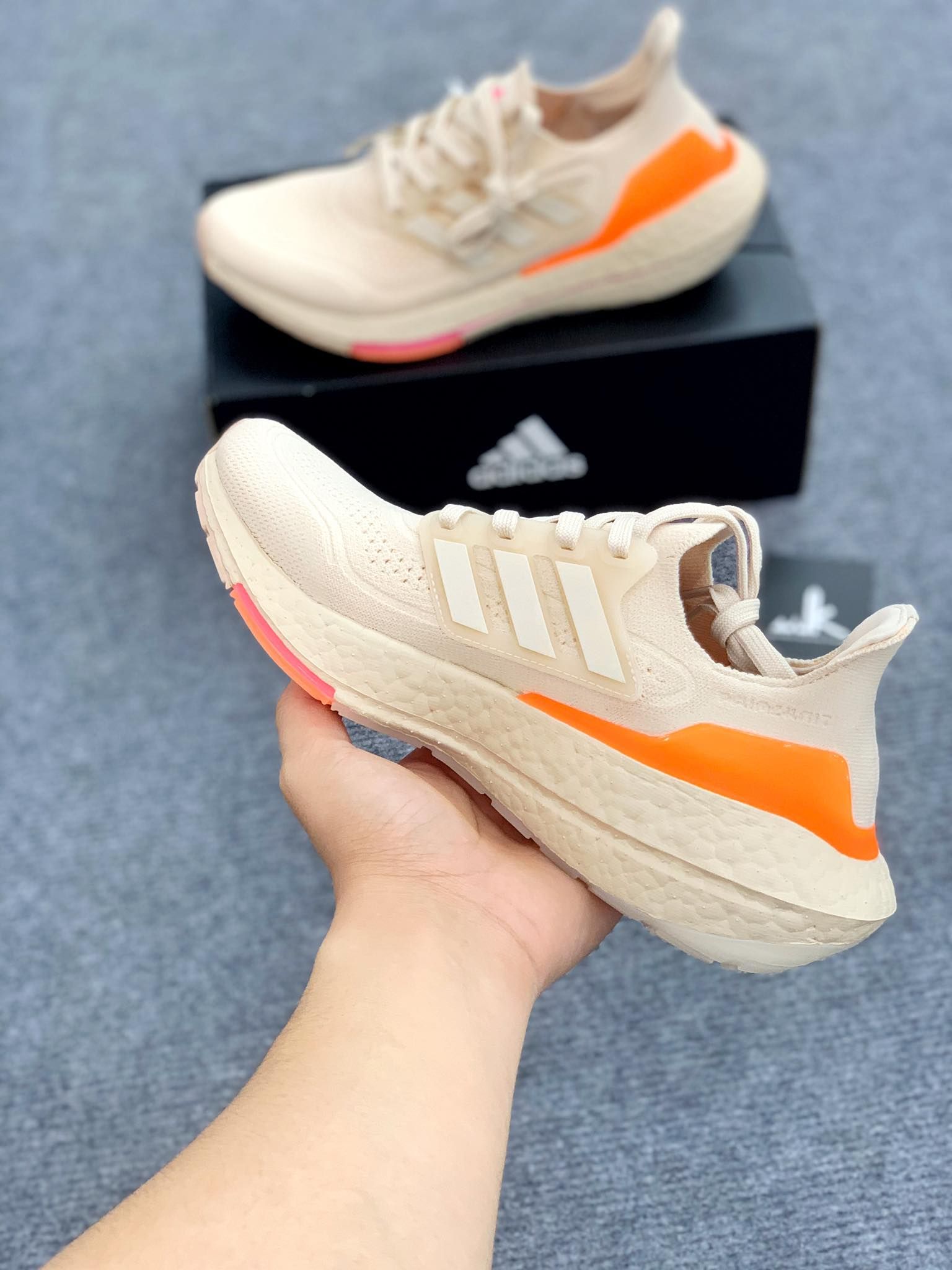 FZ1919 Ultraboost 21'Halo Ivory Ultra Pop