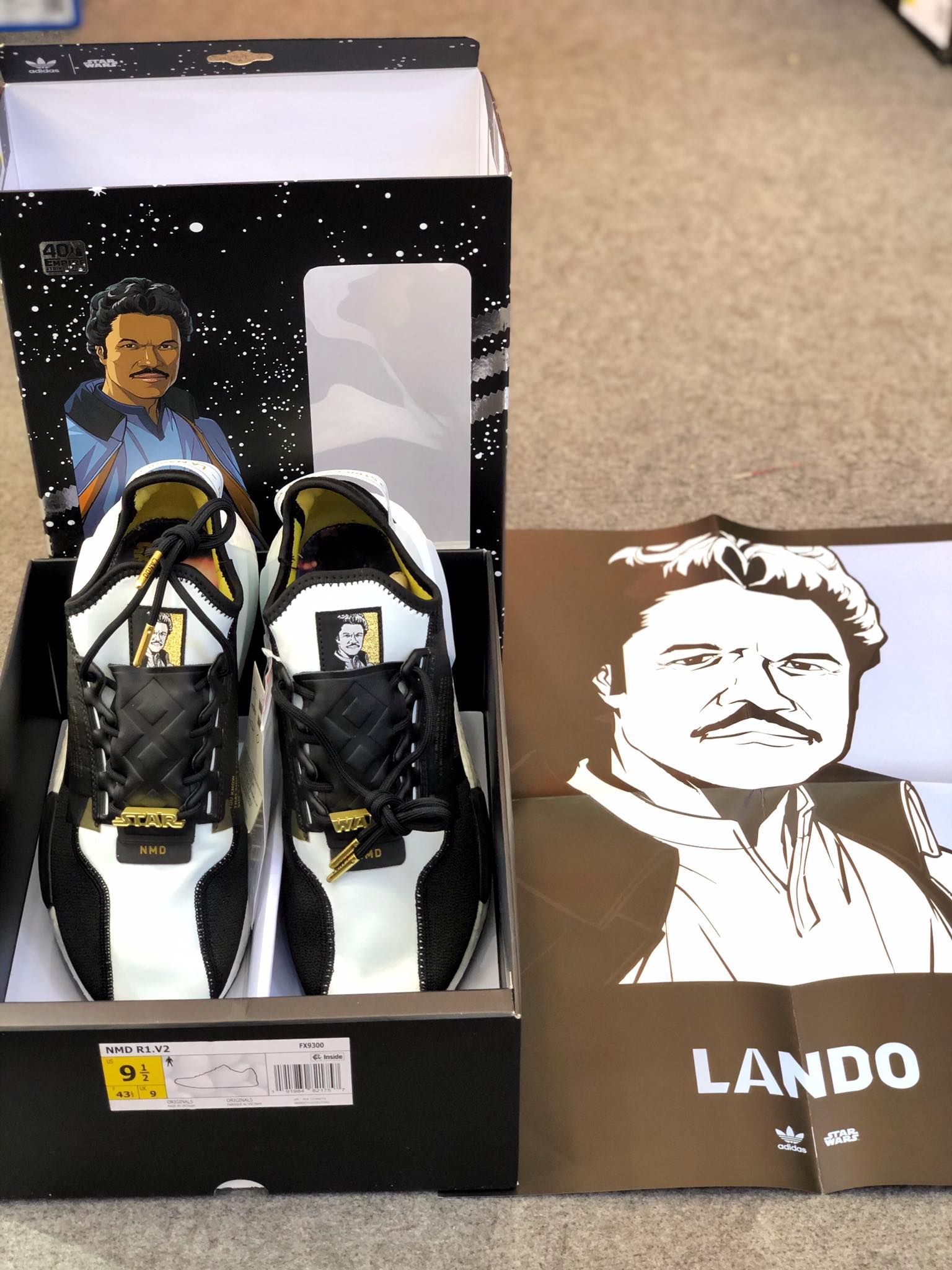 FX9300 NMD_R1 V2 Star Wars