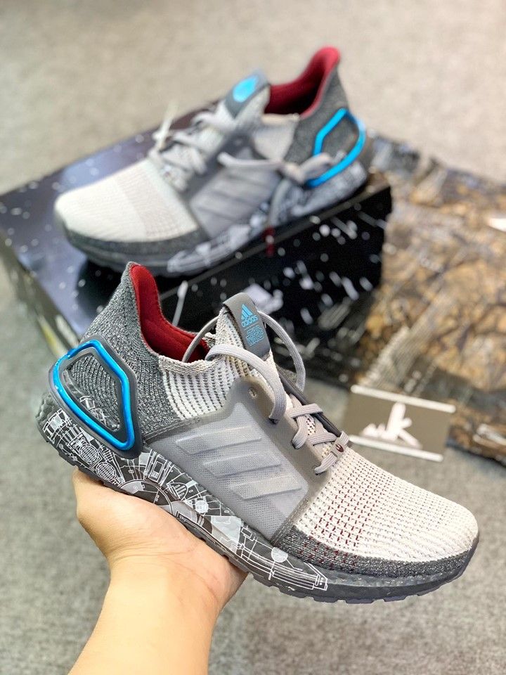 FW0525 - Ultra Boost 19 Star Wars