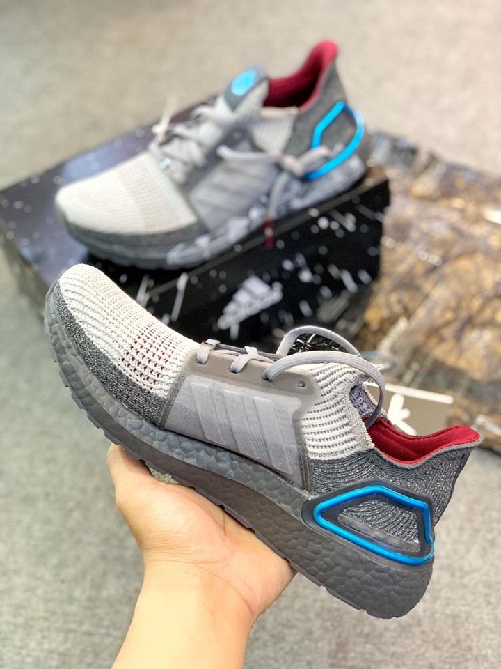 FW0525 - Ultra Boost 19 Star Wars