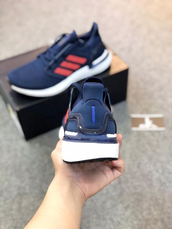 EG0693 - Ultraboost 2020 Navy