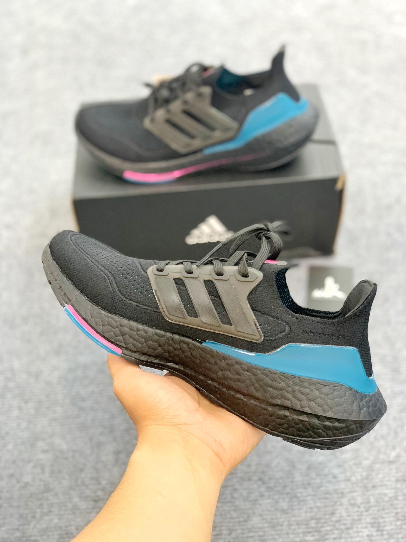 FZ1921 UltraBoost 21 Black Active Teal