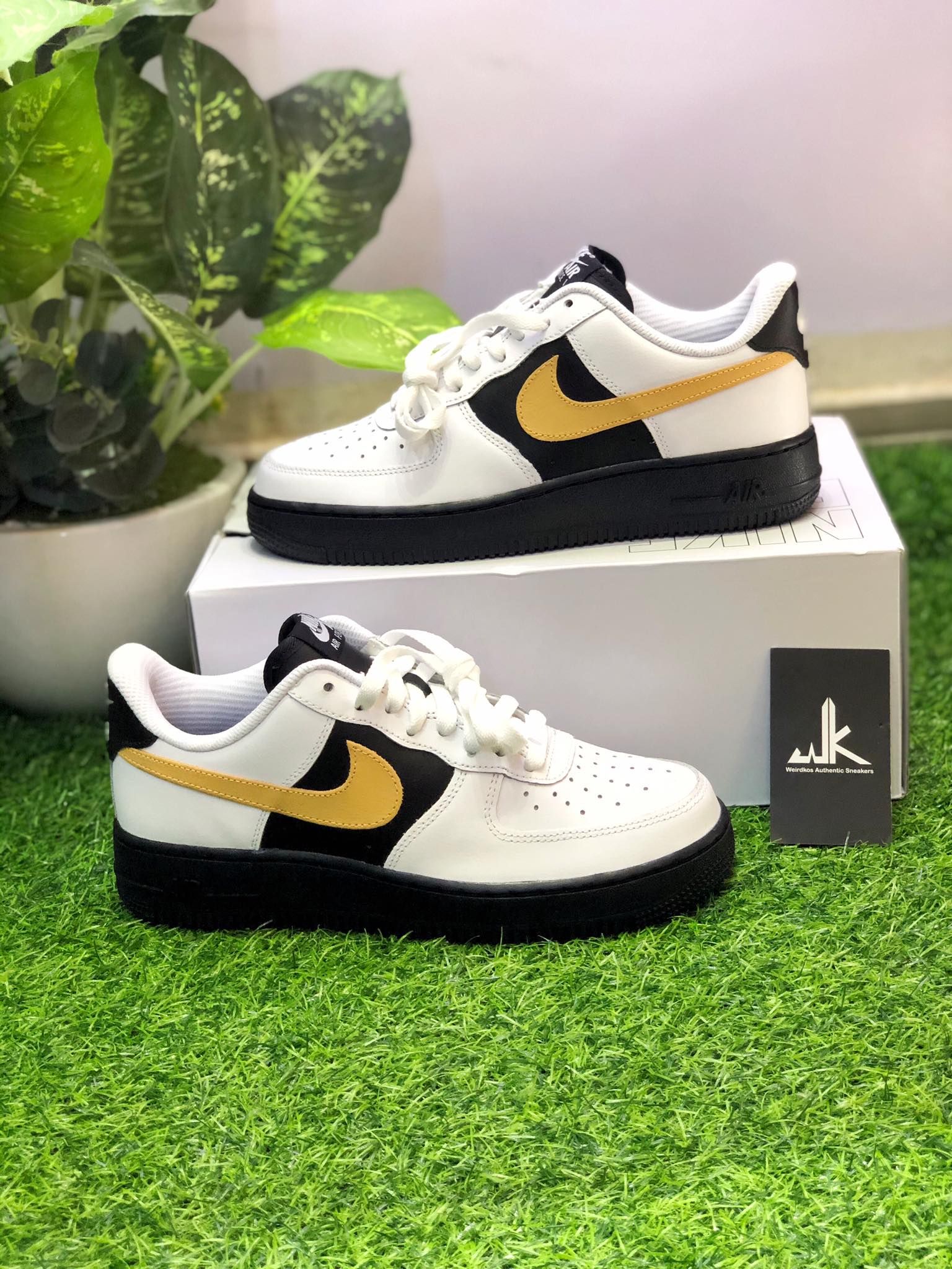 Nike Air Force 1 Black White Yellow