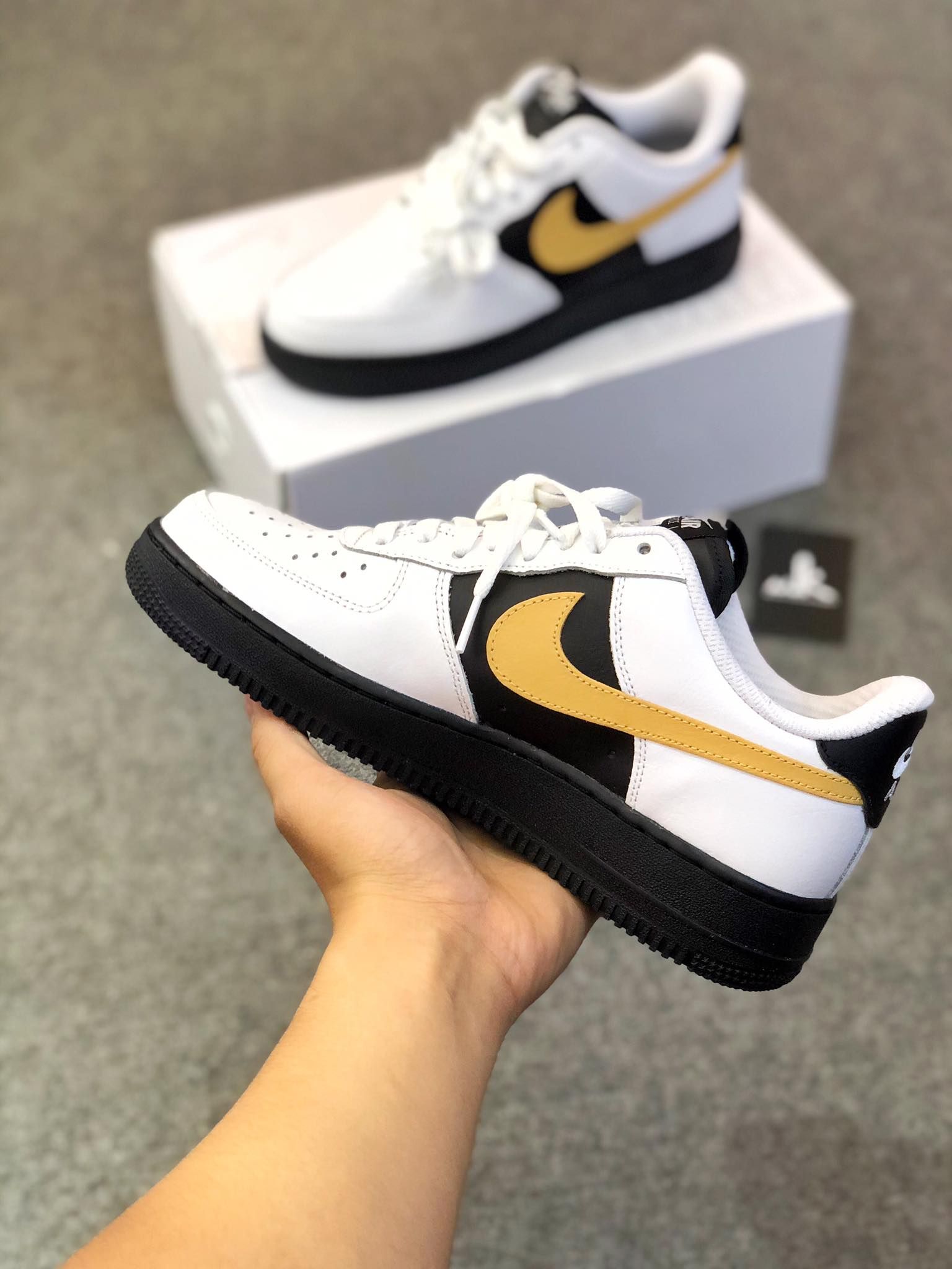 Nike Air Force 1 Black White Yellow