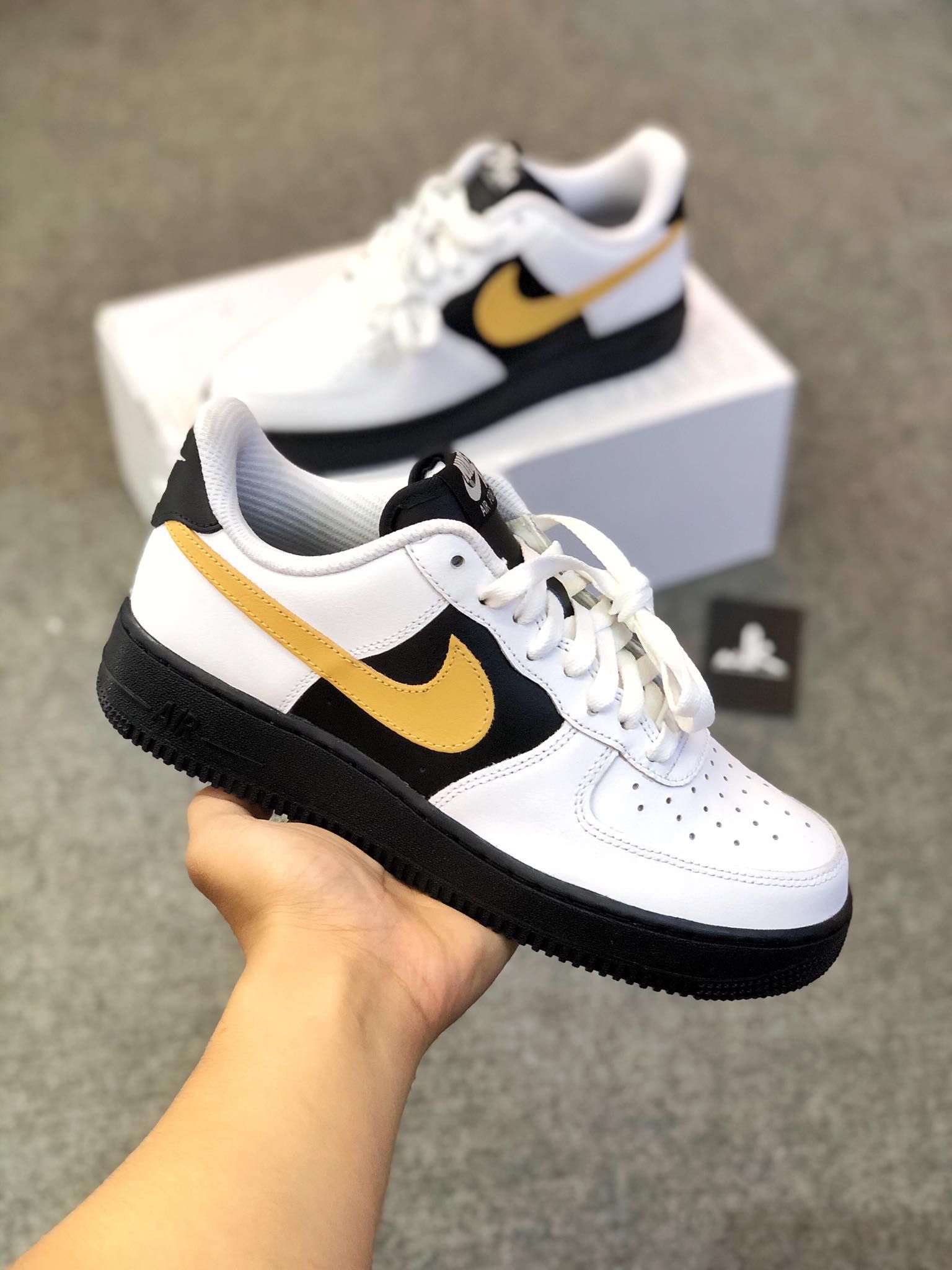  Nike Air Force 1 Black White Yellow 