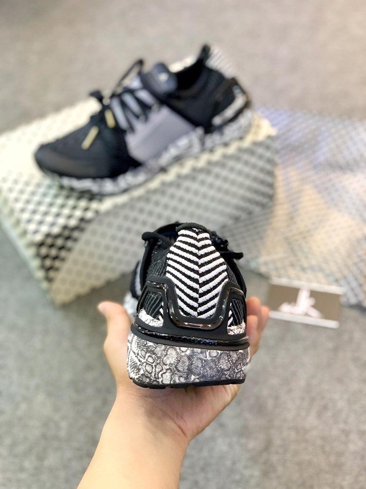  EH1847 - Ultraboost 2020 STELLA MCCARTNEY GREY 