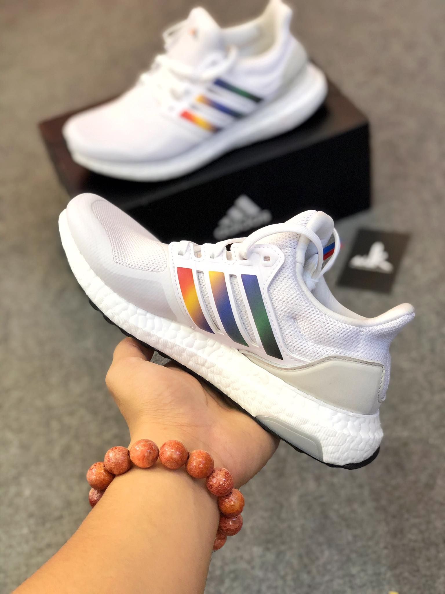  FV7014 Ultraboost DNA White Multi 