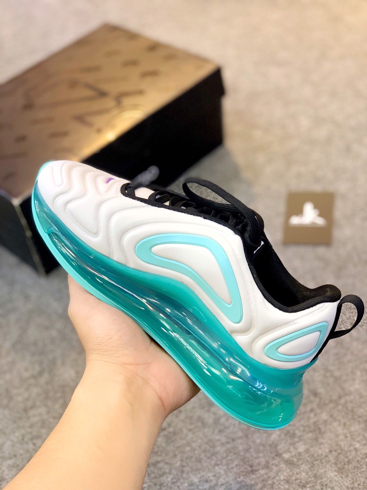 AQ3196-101 Air Max 720 White Aurora
