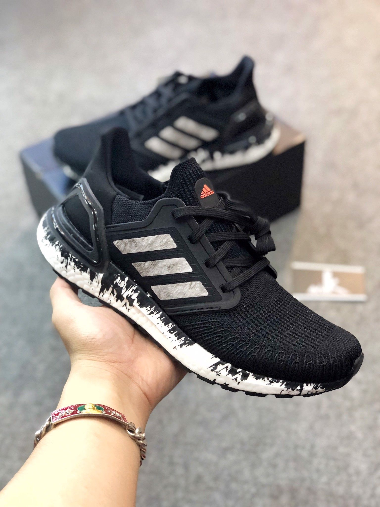  EG1342 - Ultraboost 2020 