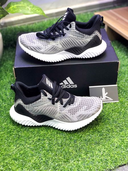  DB1118 Alphabounce Beyond Xám 