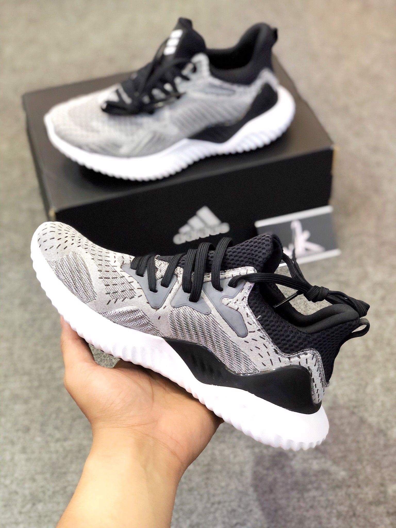  DB1118 Alphabounce Beyond Xám 