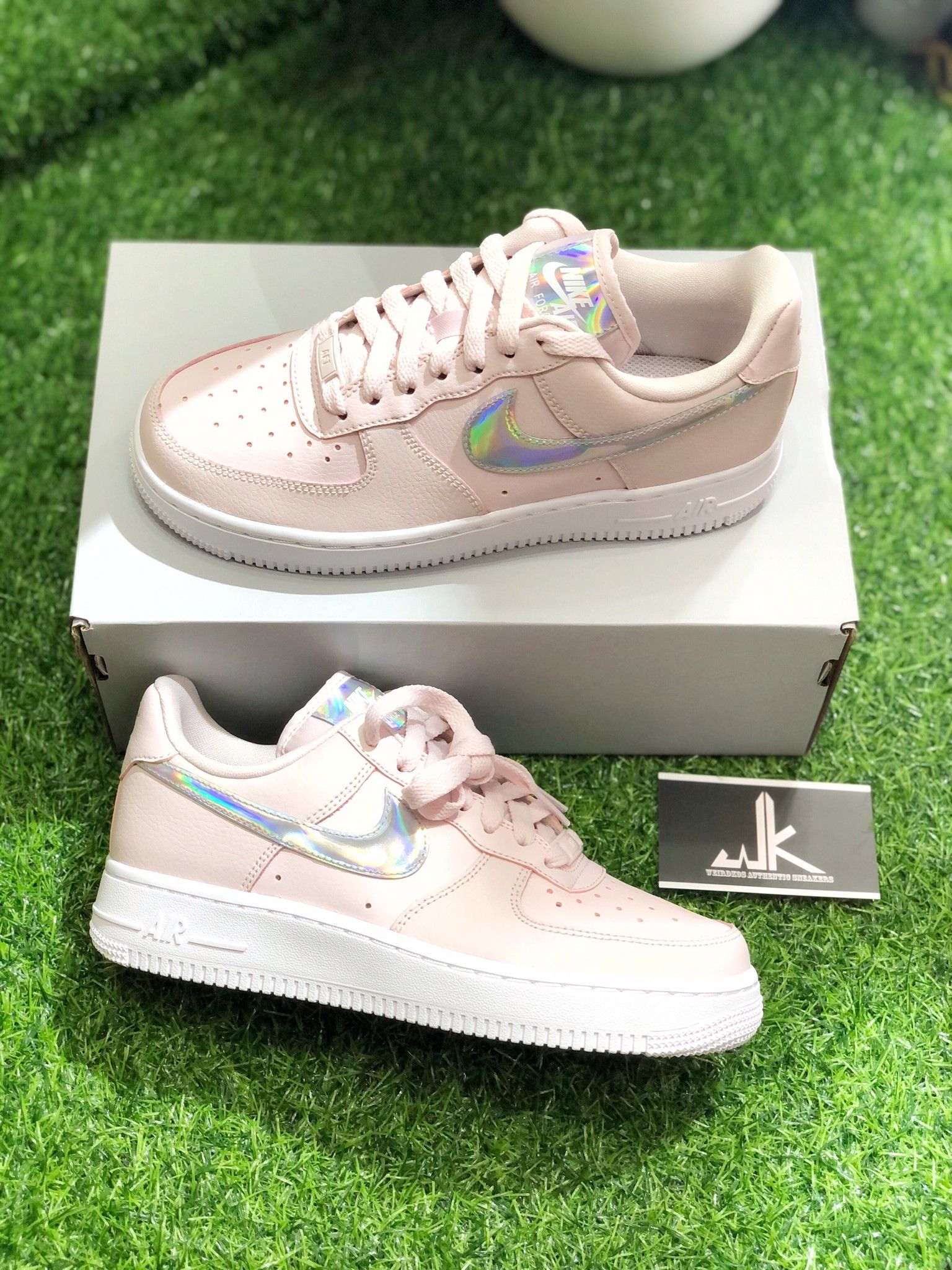 CJ1646-600 Air Force 1 Holol Pink