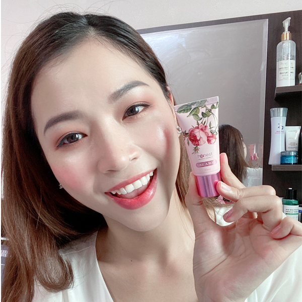 Kem dưỡng tạo má hồng Honest Beauty - Like a rose
