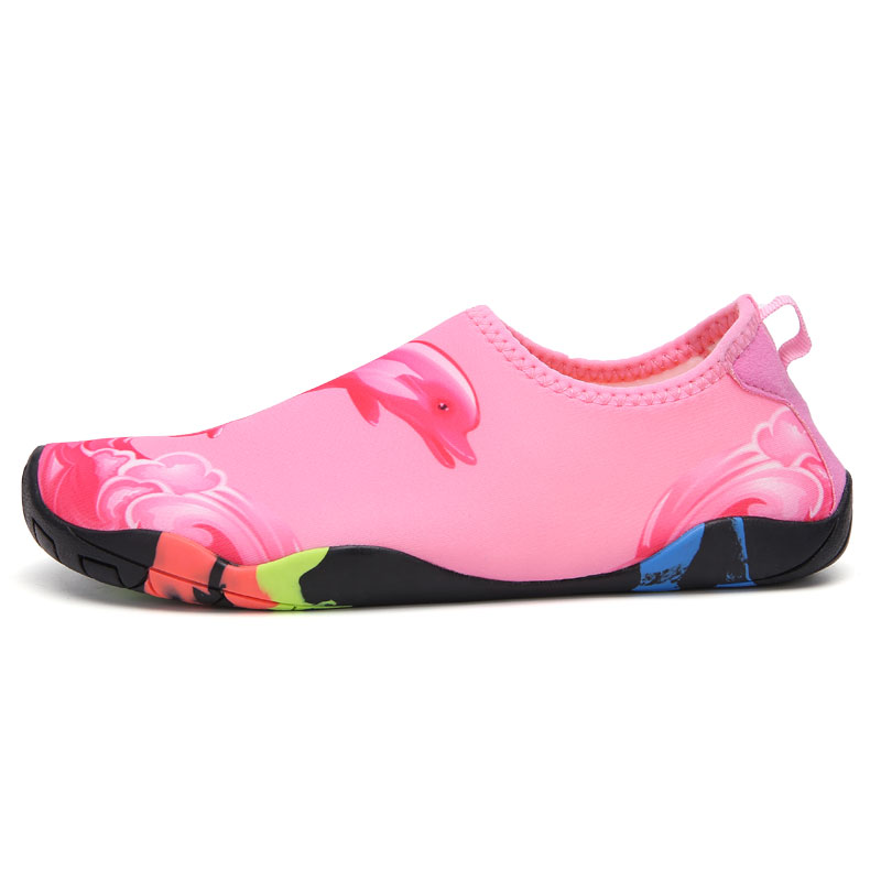 Giày đi biển cá heo hồng, đủ size cho cả nhà - Adult beach shoes - SA050-06