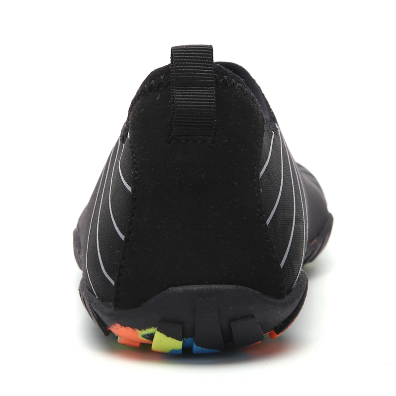Giày đi biển họa tiết lưới nhện nền đen - Adult water beach shoes - SA052