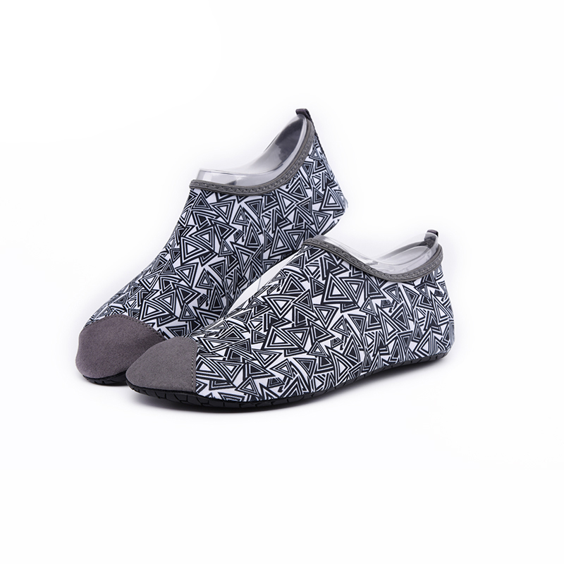 Giày đi biển đế chống trượt - Adult water beach shoes - SA018