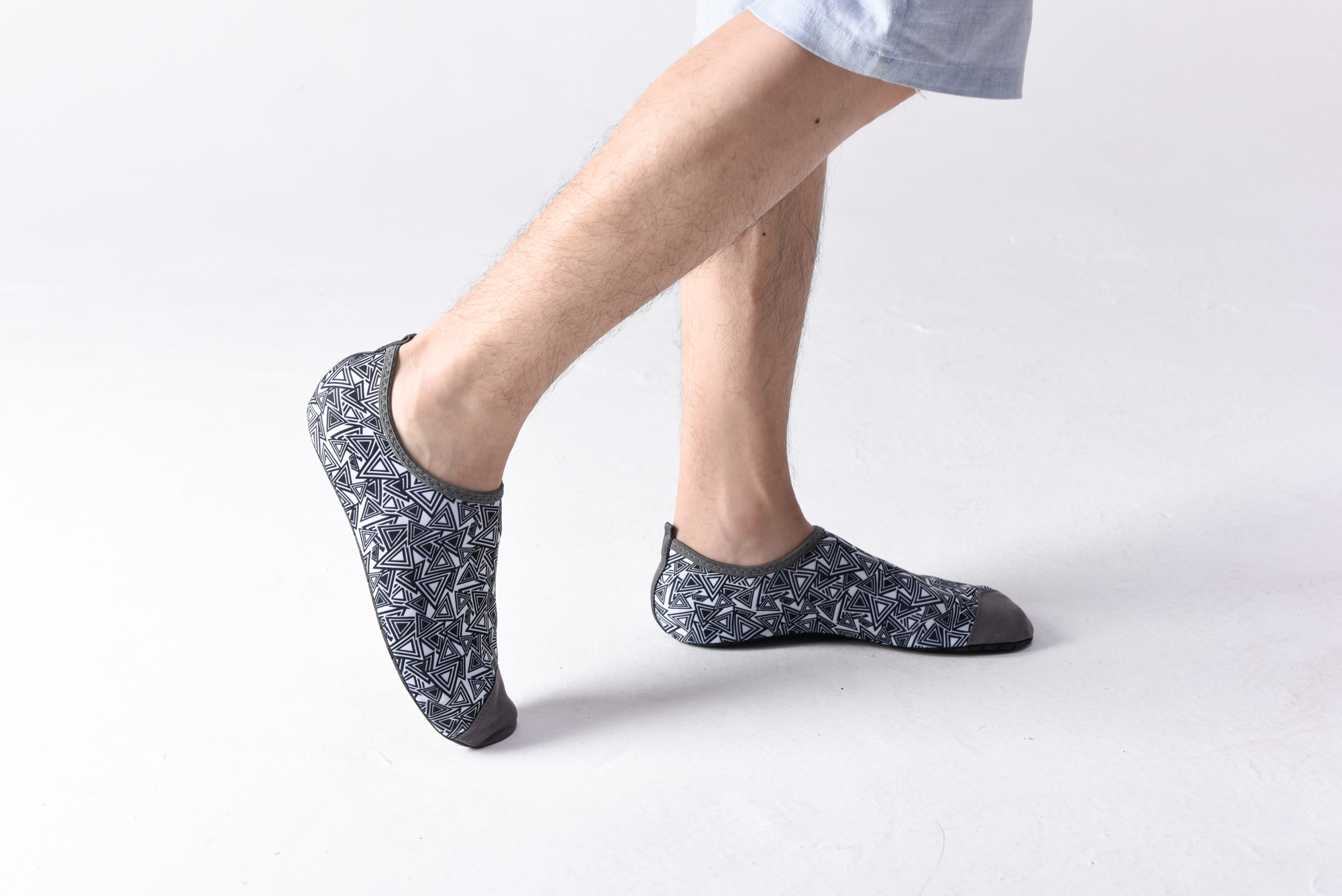 Giày đi biển đế chống trượt - Adult water beach shoes - SA018