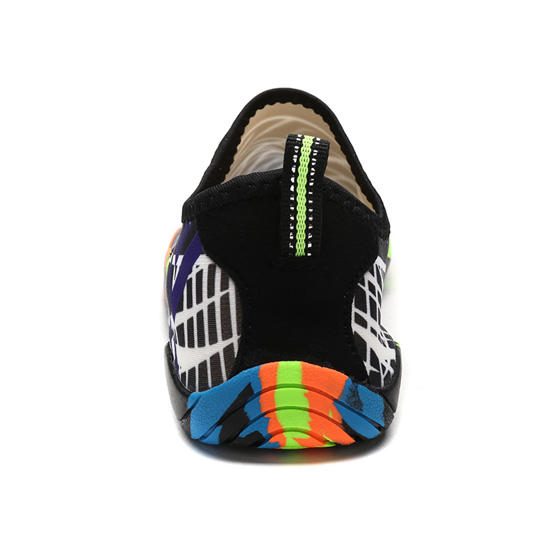Giày đi biển họa tiết đen trắng - Adult water beach shoes - SA008-12