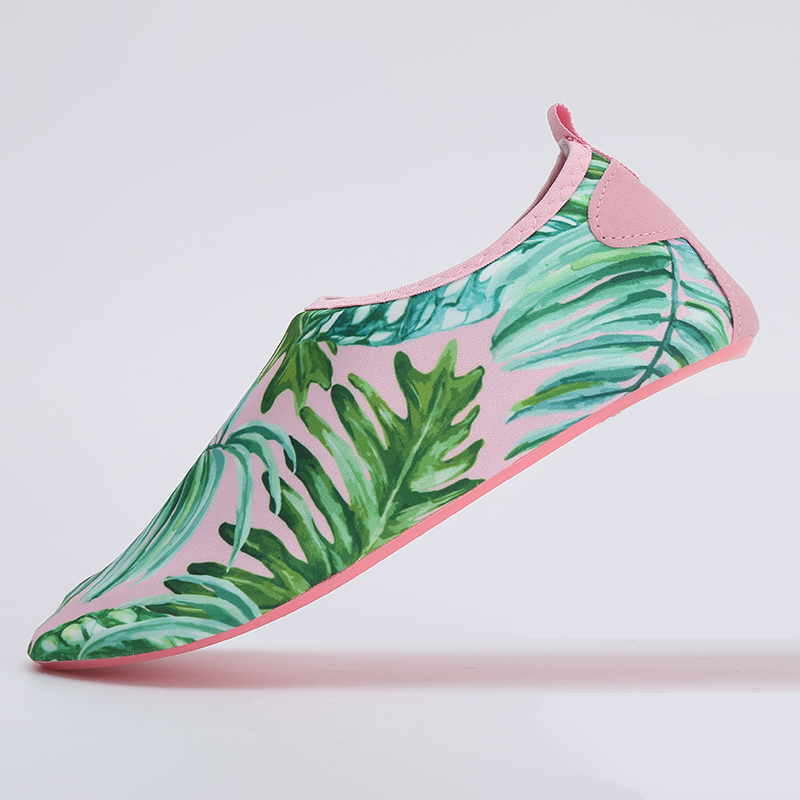 Giày đi biển nữ họa tiết lá dừa - Woman beach shoes - SA060
