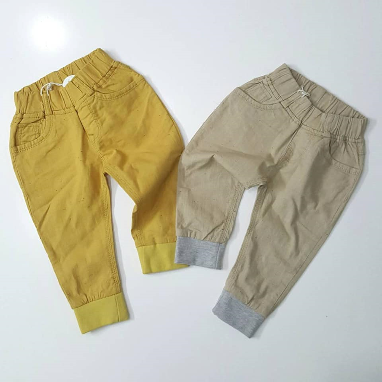 Quần kaki dài bo thun bé trai