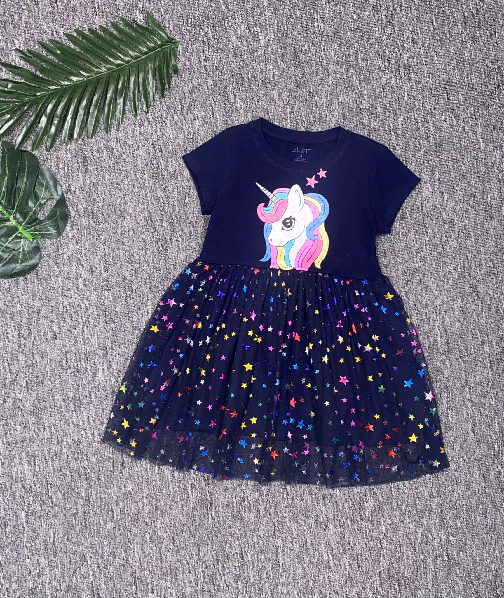 Đầm Pony phủ kim tuyến