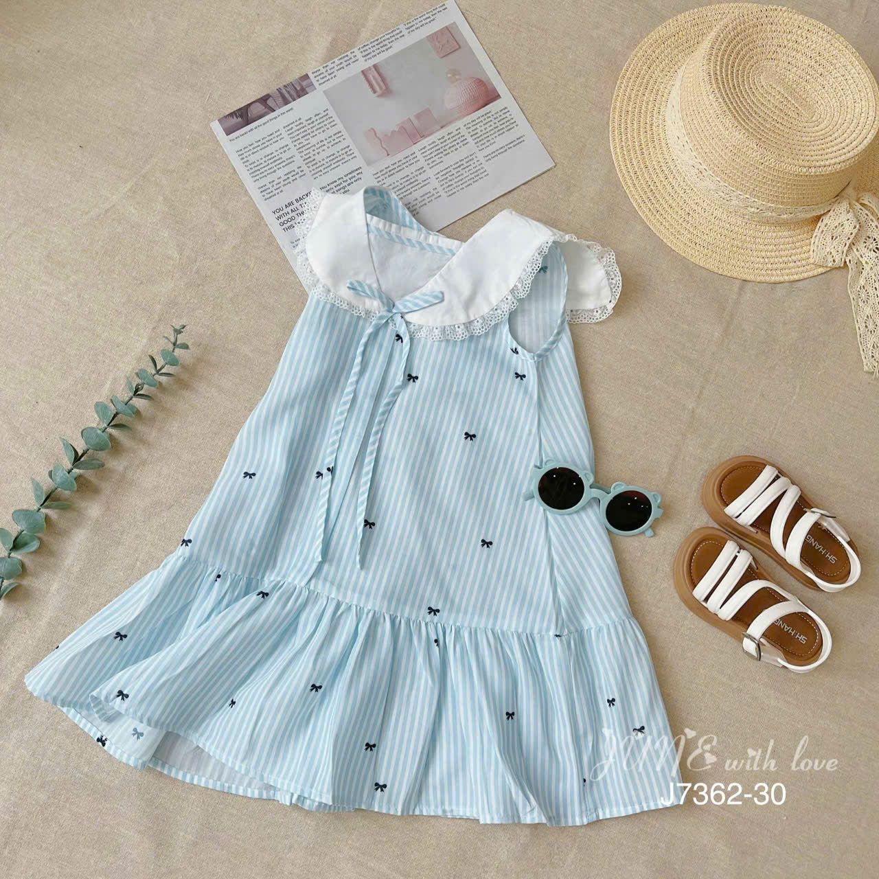 D31 _ Đầm đuôi cá bé gái sát nách cổ viền ren đáng yêu _ Beekids