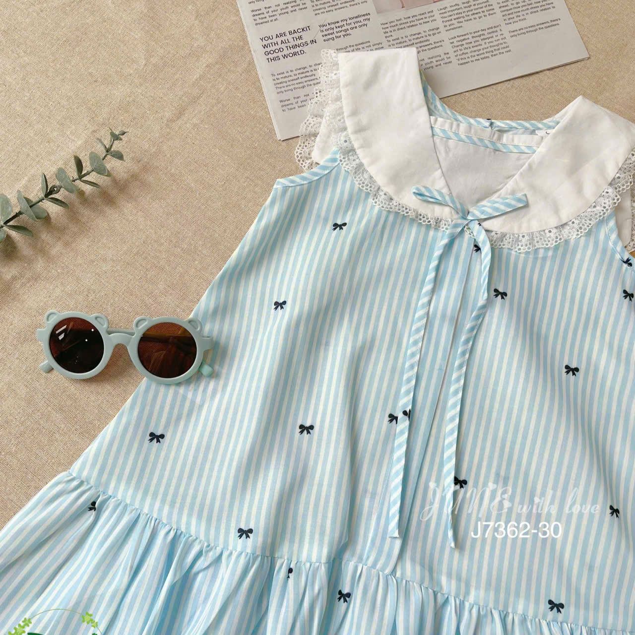D31 _ Đầm đuôi cá bé gái sát nách cổ viền ren đáng yêu _ Beekids