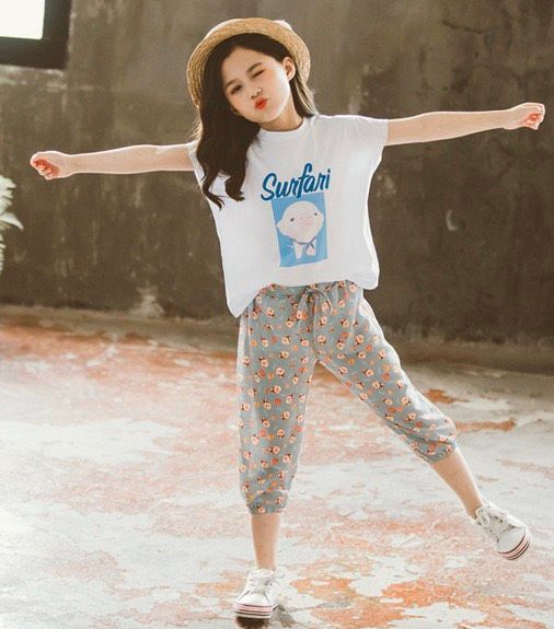 Set áo thun cotton quần lửng xinh xắn cho bé