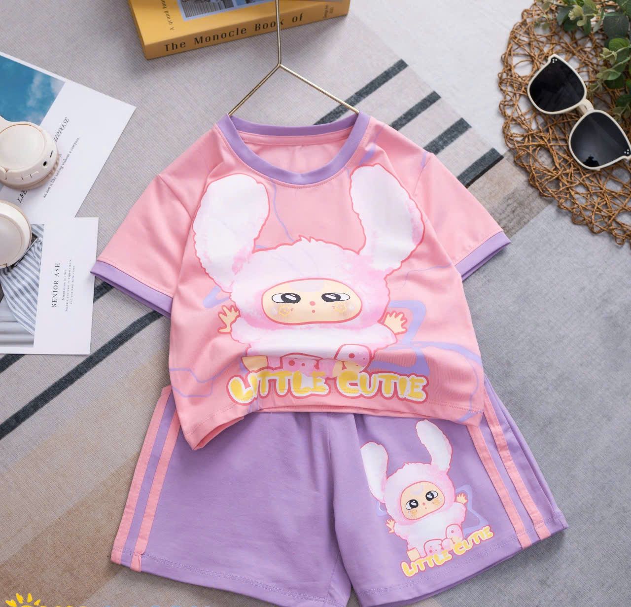 DB20 _ Đồ bộ đùi bé gái màu loang họa tiết baby three xinh xắn _ Beekids