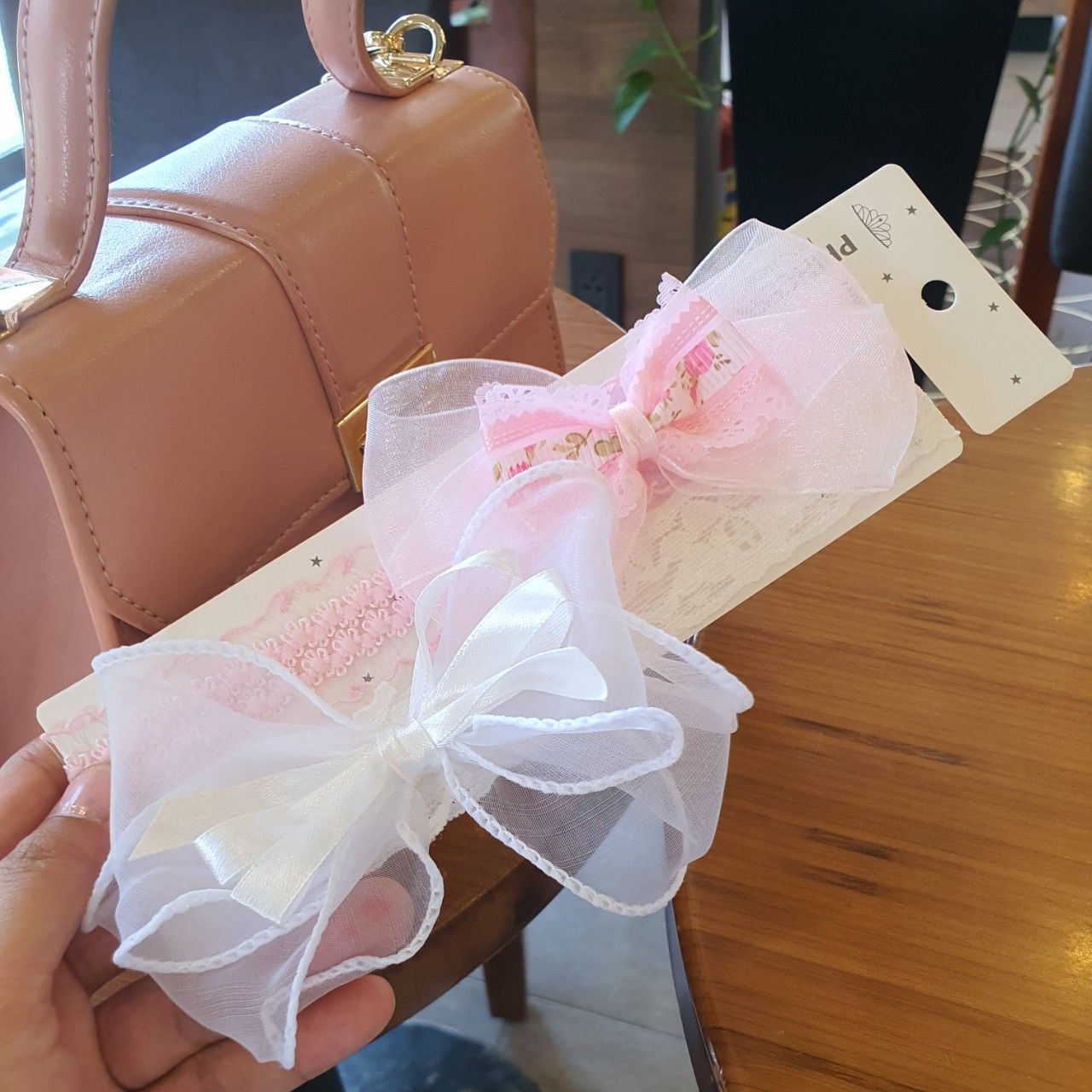 Set 2 băng đô nơ cho bé sơ sinh từ 0 đến 2 tuổi