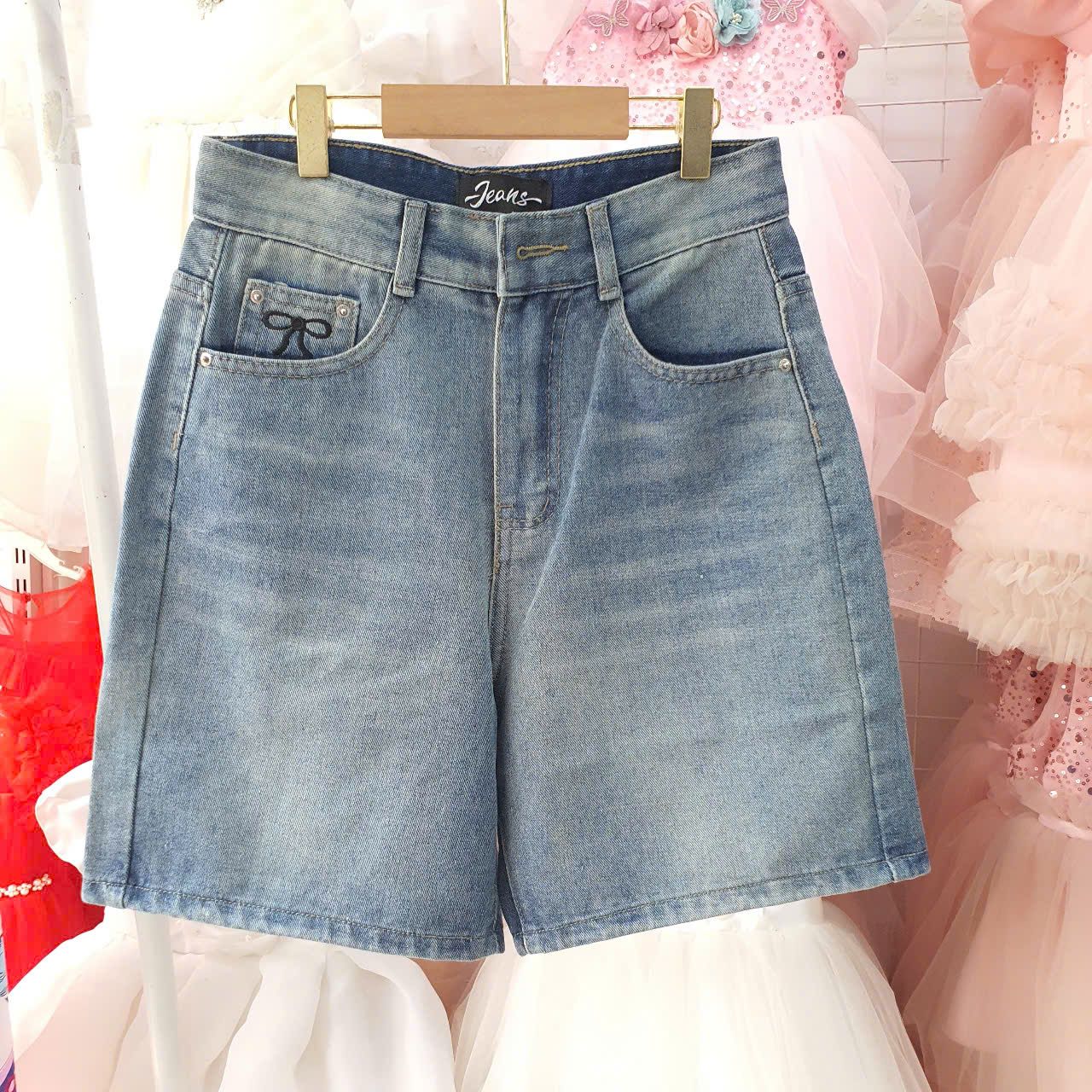 Q26 _ Quần jean ngố lưng cao thêu nơ chất jean mềm mại cho Bé và Mẹ _ Beekids