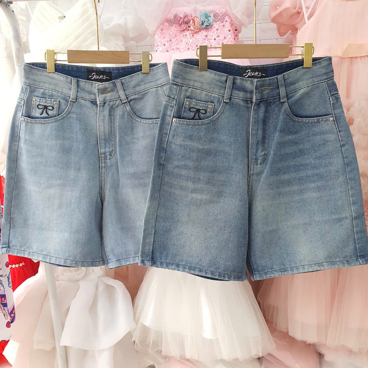 Q26 _ Quần jean ngố lưng cao thêu nơ chất jean mềm mại cho Bé và Mẹ _ Beekids