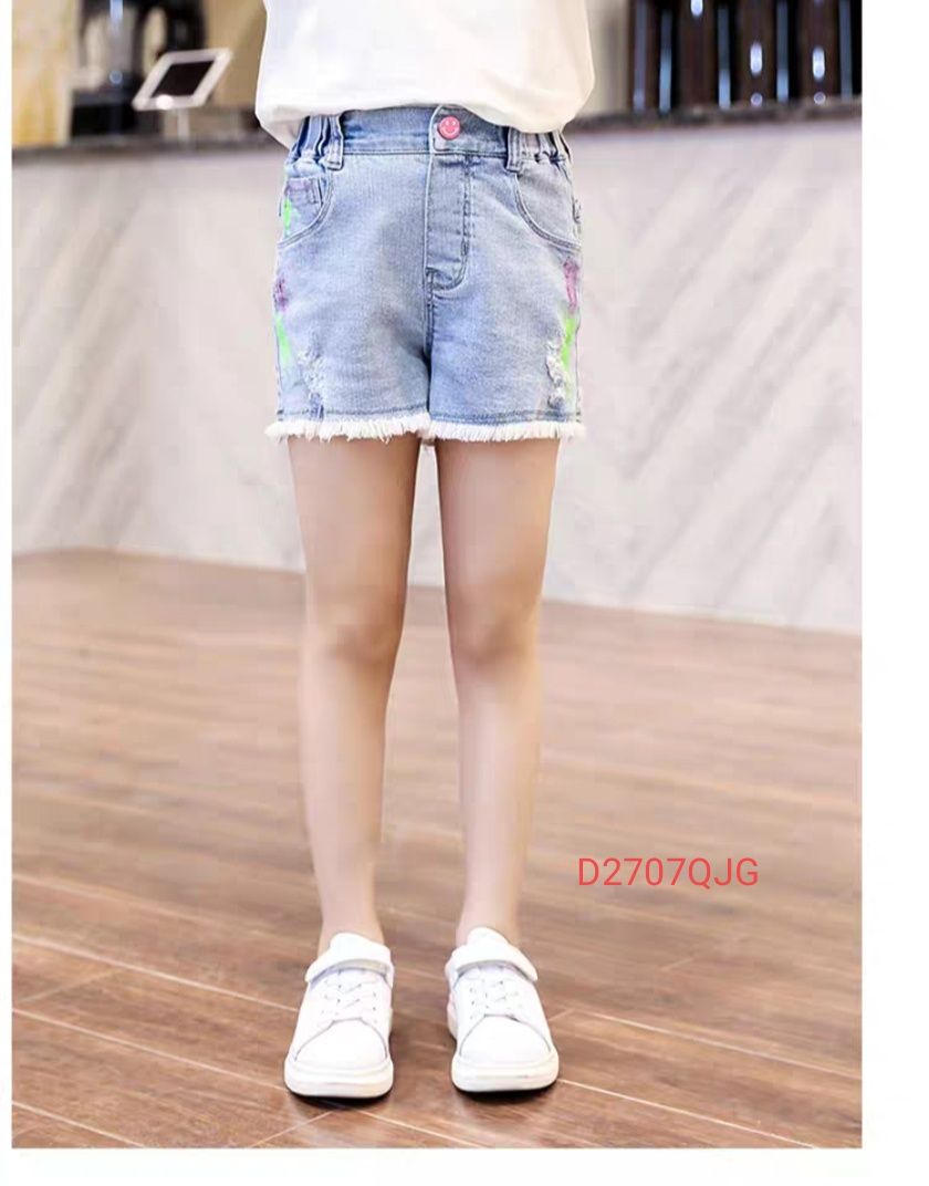 Quần short jean vết sơn