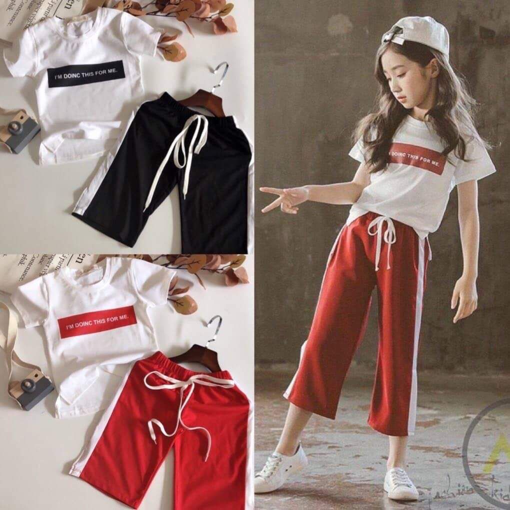 Bộ thể thao quần lửng xẻ tà bé gái