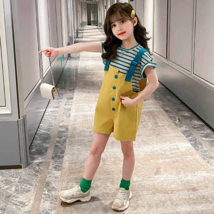Set áo thun sọc yếm kaki xinh xắn cho bé gái