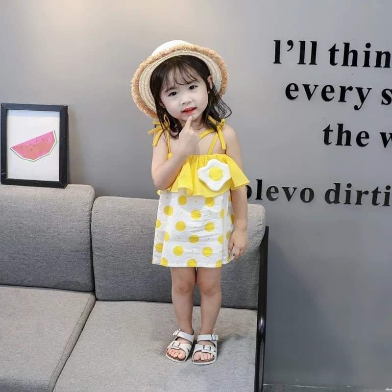 Đầm hai dây chấm bi bé gái