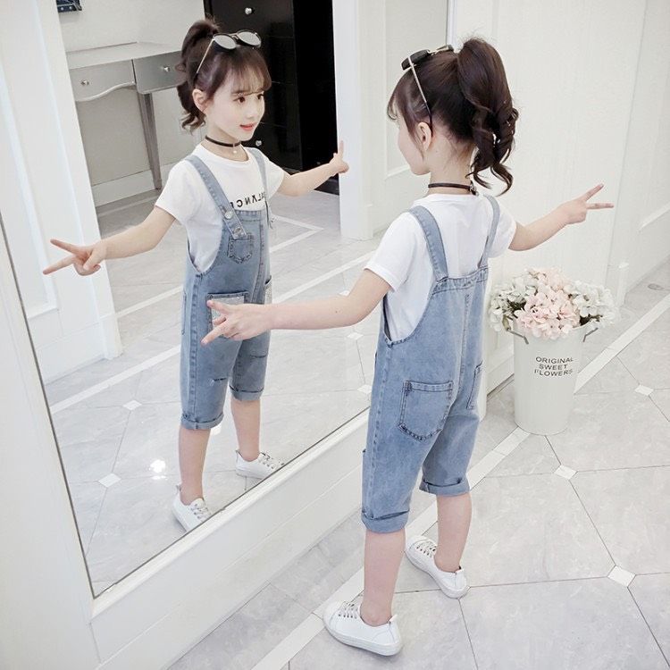 Set áo thun yếm jean lửng bé gái