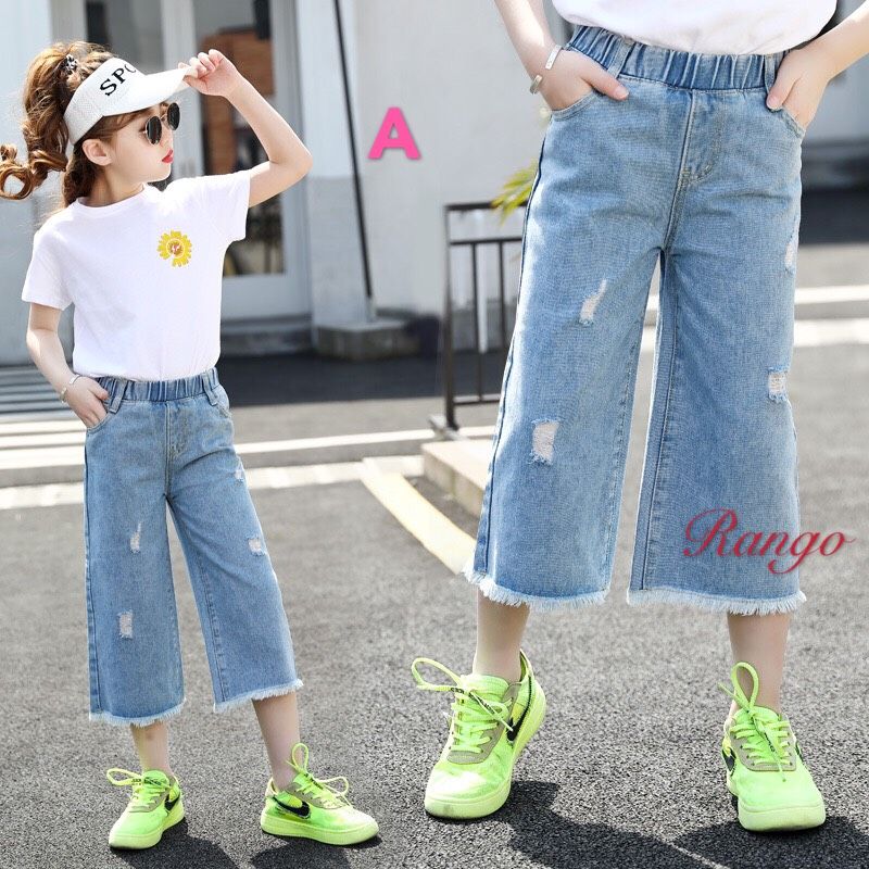 Quần jean lửng ống rộng bé gái